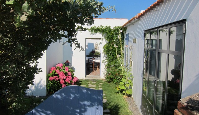 Maisonsdouces KERGANE Le Vieil, La Madeleine, 10 meters from the beach, on the Dune in Noirmoutier-en-l'Ile