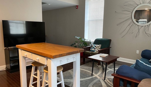Mid Mod,Great Location, Heart of downtown Knoxville