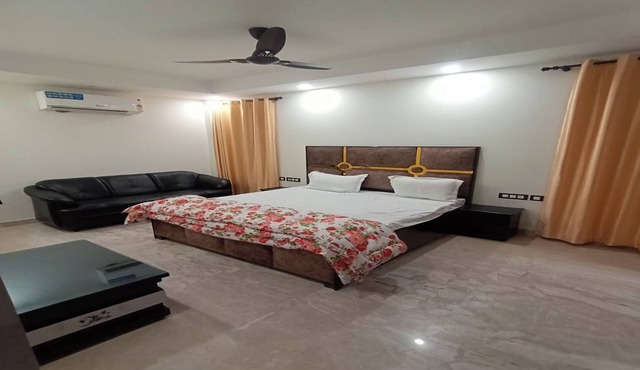 Mintstar Apartment And Suites, East Of Kailash in New Delhi