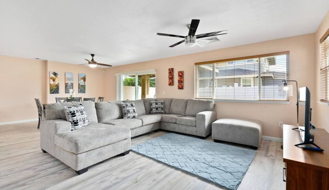 Modern Island Home - W/D, Workspace, A/C