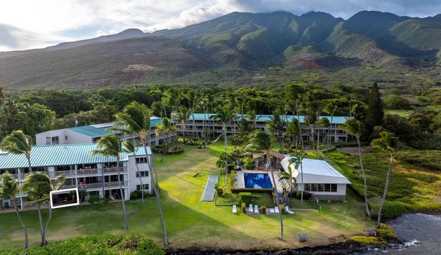 Molokai Oceanview Oasis | Wavecrest Resort Retreat