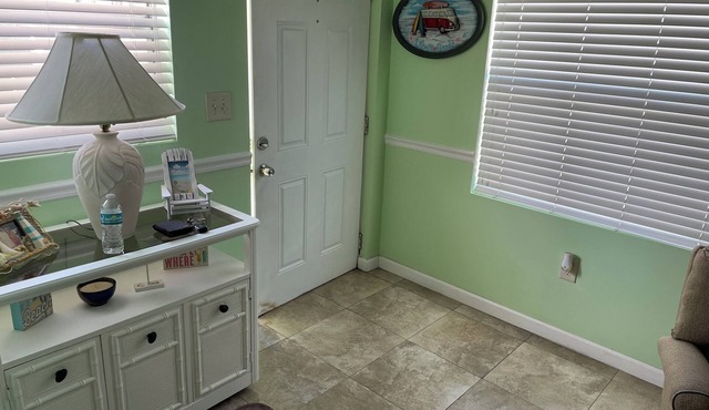 Nettles Island - Beach Cottage in Jensen Beach