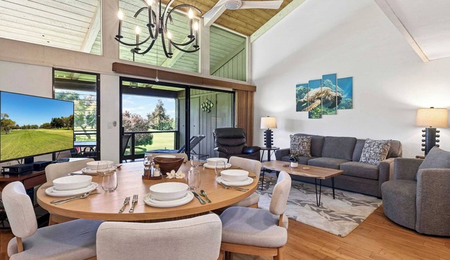 Newly Remodeled! 2BR, Pools & hot tubs, Golf View