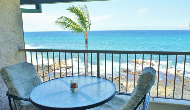 🏖️Oceanfront Kona Condo with Sunset Views | Kona Reef D37