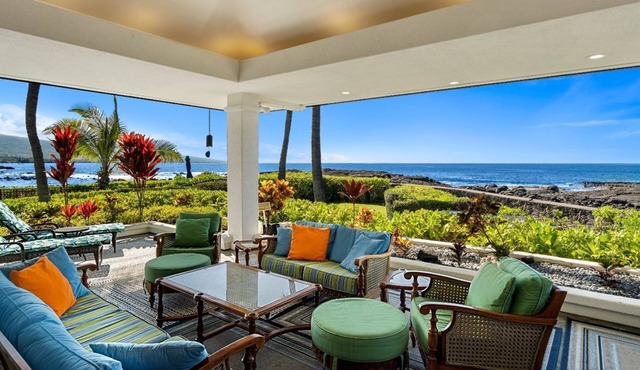 🏖️Oceanfront Kona Home | Beach Access + Walk to Town