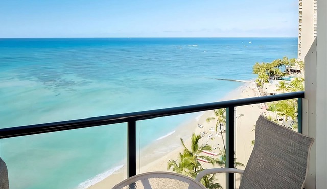 On Beautiful Waikiki Beach! Pool, Spa, 3 On-Site Restaurants, Water Activities