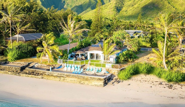 Only Estate w/PrivateBeach|3Spas|THTR|JurassicPark|#1 Rental in Hawaii|3 beachfront Jacuzzis|90-inch Theater Room