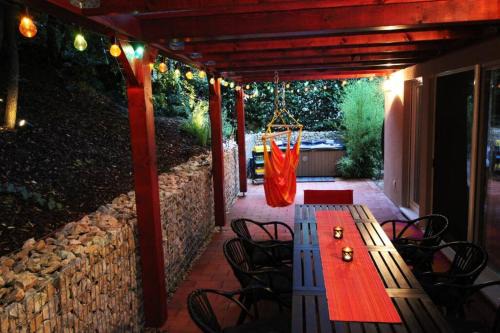 Peaceful Designer Home 50 meters from Lake Balaton, Ideal for Families in Balatonakarattya