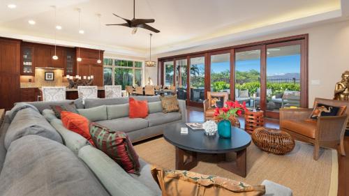 ❤PiH❤ Pualani Villa EleganceHeated Pool SpaPrivate Cottage