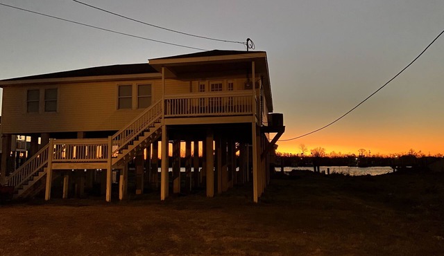 Private Home, Charter Fishing and Ecotourism. Only 25 miles to French Quarter. in Barataria