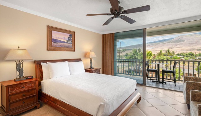 Relaxing Beachfront Studio Retreat – Lahaina Shores 324