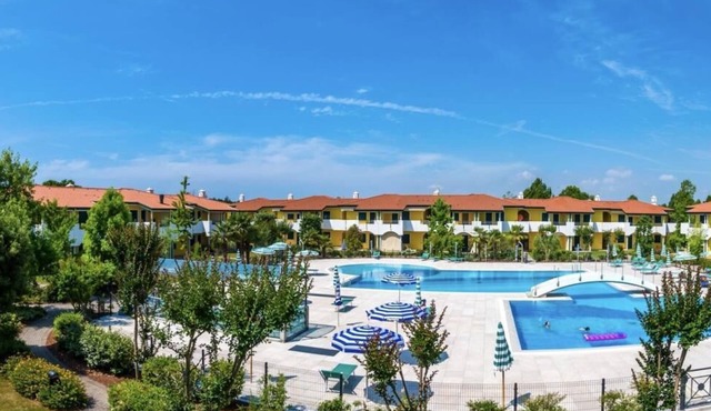 Residence Ducale three-room apartment E16 C6*+ for 5 people in Bibione
