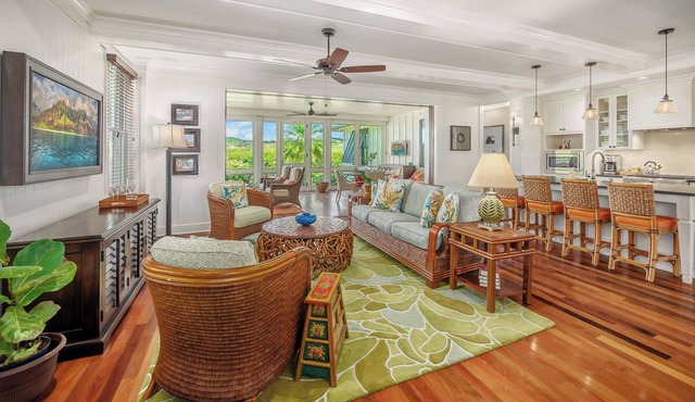 Resort Amenities | Golf Course View | Firepit & Outdoor Showers