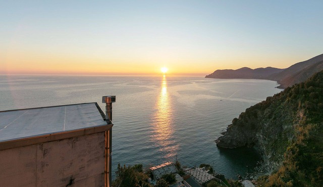 Romantic Double Room in Corniglia