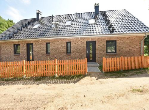 Rustic Retreat with Fireplace in Damshagen