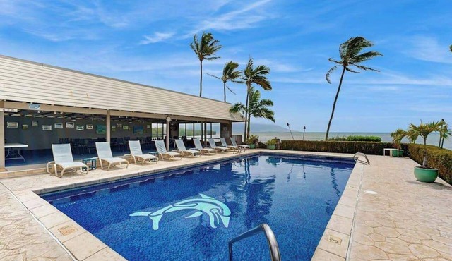 Settle Into a Molokai Oceanfront Condo with Pool, Tennis & W/D