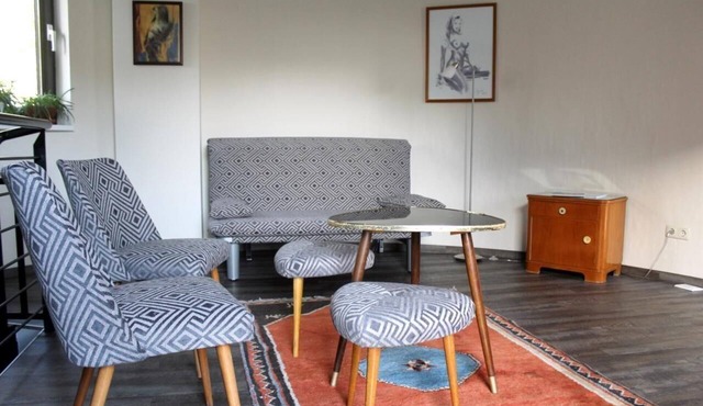 Silo holiday flat with small garden in Poppendorf