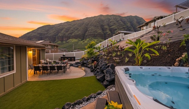 Sleep 12, Hot Tub, Beach 5 min, Oahu West Side