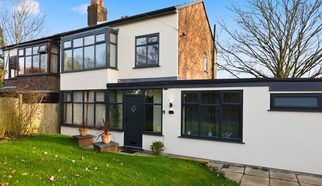 Spacious 4B home, great for families/contractors in Greater Manchester