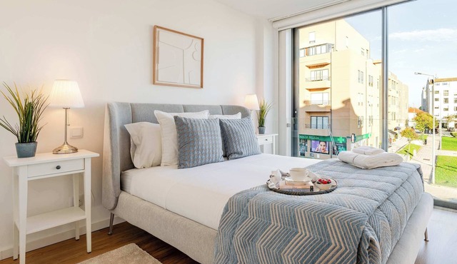 Spacious Light-Filled Flat with Garage by HostWise in Leça da Palmeira