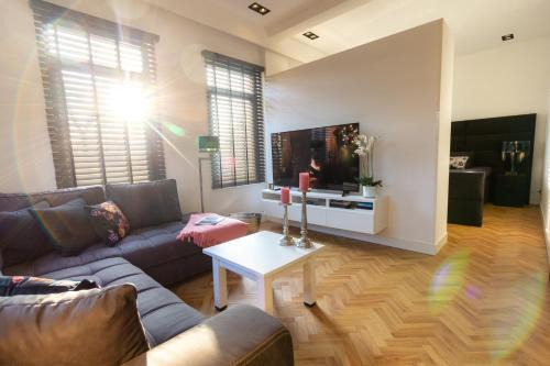 Spacious private apartement, 25min from Amsterdam in Hilversum