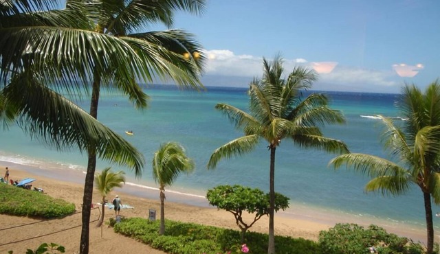 Stunning 3br/2ba, Sleeps 8, Direct Ocean Front, 3rd Floor Condo, A/C, Pool