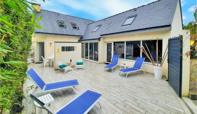 Stunning Apartment In Moelan Sur Mer With Sauna, Wifi And Outdoor Swimming Pool in Moëlan-sur-Mer