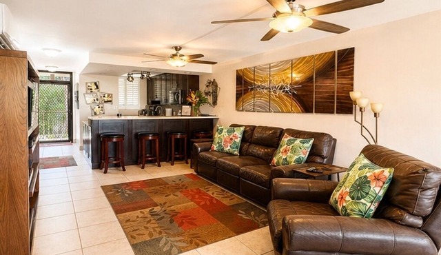 Summer Specials-Luxury Ocean Front Condo Free Wi-Fi. Legal Rental
