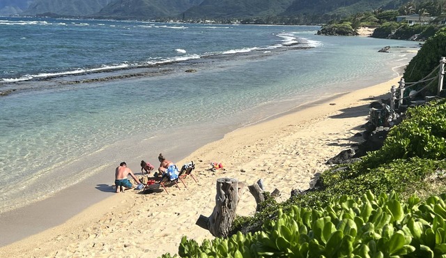 SUN, SWIM, SURF, kid-friendly,beachfront, 30 day contact us, see details