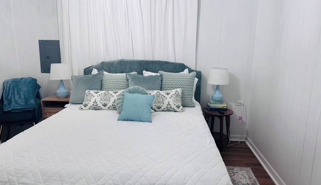 Superb 2 bedroom country house with AC in charming Thibodauxwith extra full bed in Thibodaux