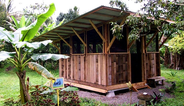 Sustainable Off-Grid Rental on a Farm on the Big Island of Hawaii