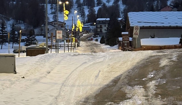 Sweet abode studio apartment sleeps 6 150mt from the ski lifts borgata in Piemonte