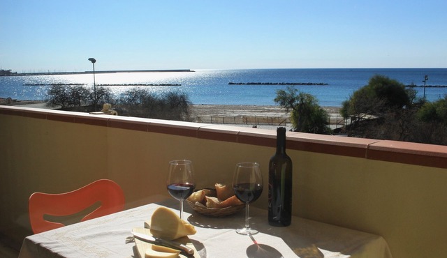 The Romantic Sunset apartment offers you an unforgettable view of the sea in Alghero