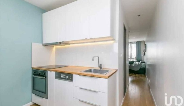 Turquoise Rental in Le Perreux-sur-Marne