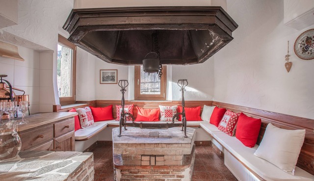 Typical Cadore house, 15 minutes from Cortina, 4 big bedrooms and 3 bathrooms in Vodo Di Cadore