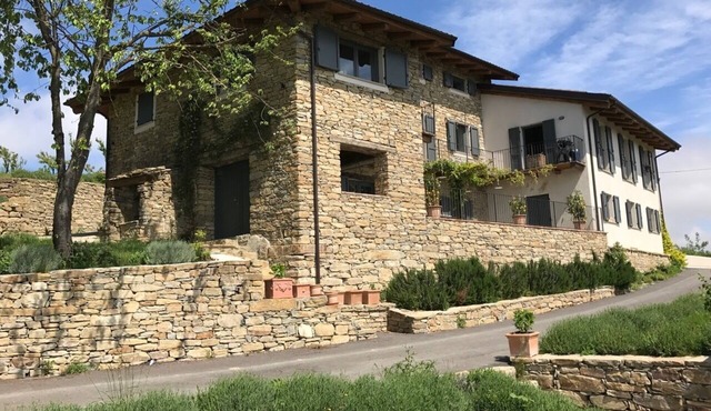 Unique Villa in unexplored italy with Alp views! in Mombarcaro