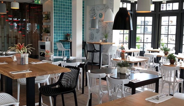 Urban Family Retreat Close to Outdoor Adventure | 4 Units in Huizen