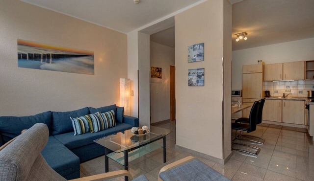 Vacation apartment/apartment for 4 guests with 76m² in Rostock (77179) in Rostock