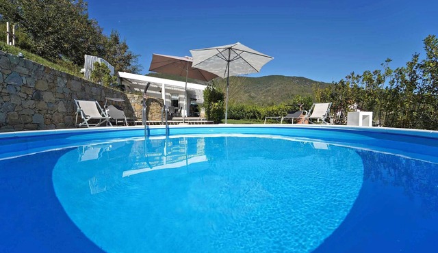 VILLA COSTA 5pax, charming cottage with private pool, A/C, BBQ near Cinque Terre in Cavanella Vara