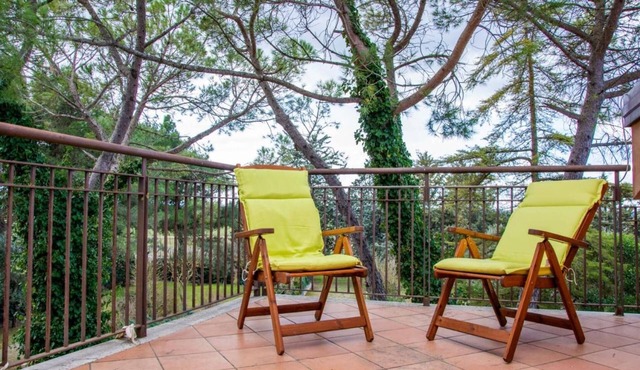 Villa 'Hypericum Country House' with Private Terrace and Private Garden in Altamura