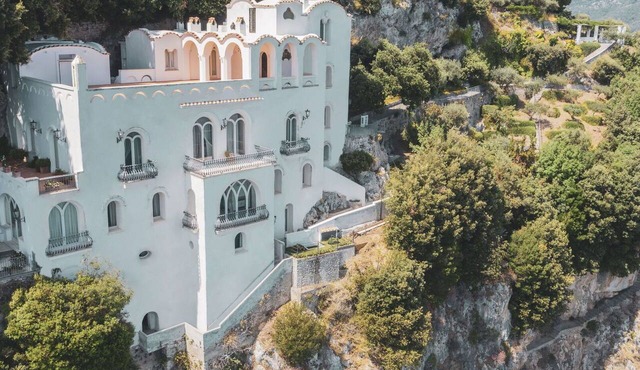 Villa in Ravello with 6 bedrooms sleeps 15 in Ravello