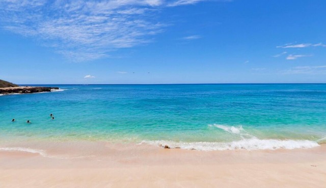 Villa Makaha- Beach Dream House