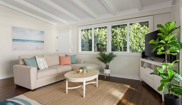 "Waimea Vista" | Oceanfront, Walkable to Beaches