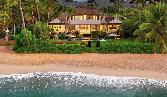 Waiohai Beach House: Poipu Beachfront Estate