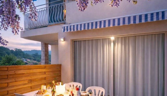 Waterfront Terrace - Sandy beach in Martigues, 2 steps from Marseille in Martigues