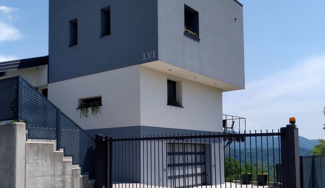 Wunderschönes Ferienhaus mit Pool und 360° Blick by Interhome in Tarcento