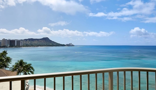 Your Exciting Honolulu Vacation Starts Here! 3 Ocean Front Units, Dining, Pool!