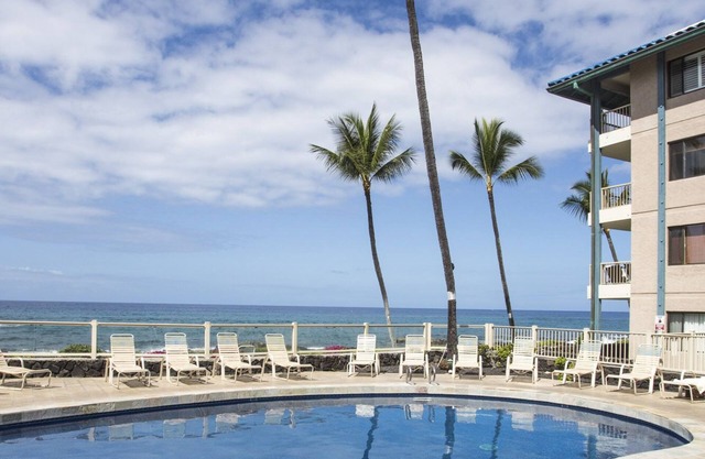 Kailua Bay Resort 