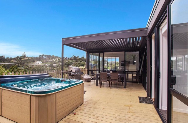 The Palm Beach Treehouse - Palm Beach Holiday House in Palm Beach