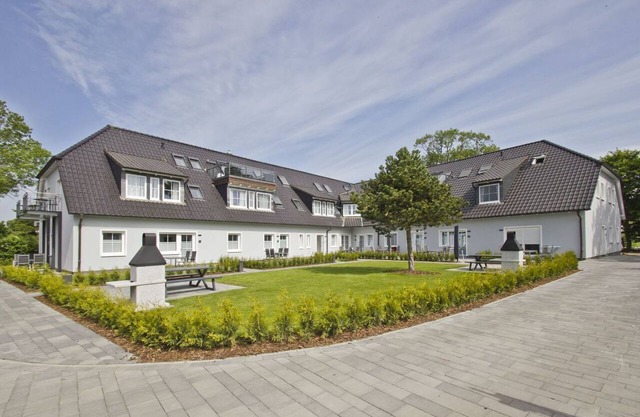 Vacation apartment with roof terrace and sea view - Haus Inselwind FeWo MEERwasser - in Gager
